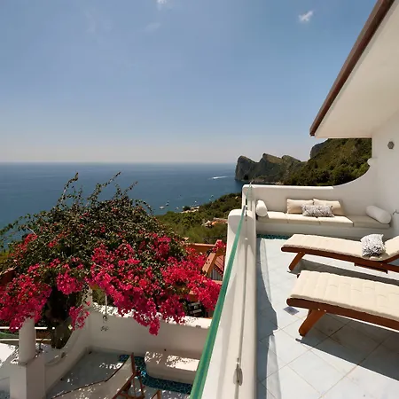 Villa Infinity
